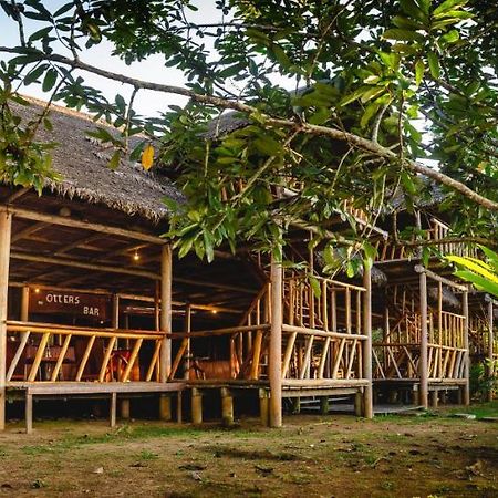 Tres Chimbadas Lake Lodge Tambopata Exterior photo
