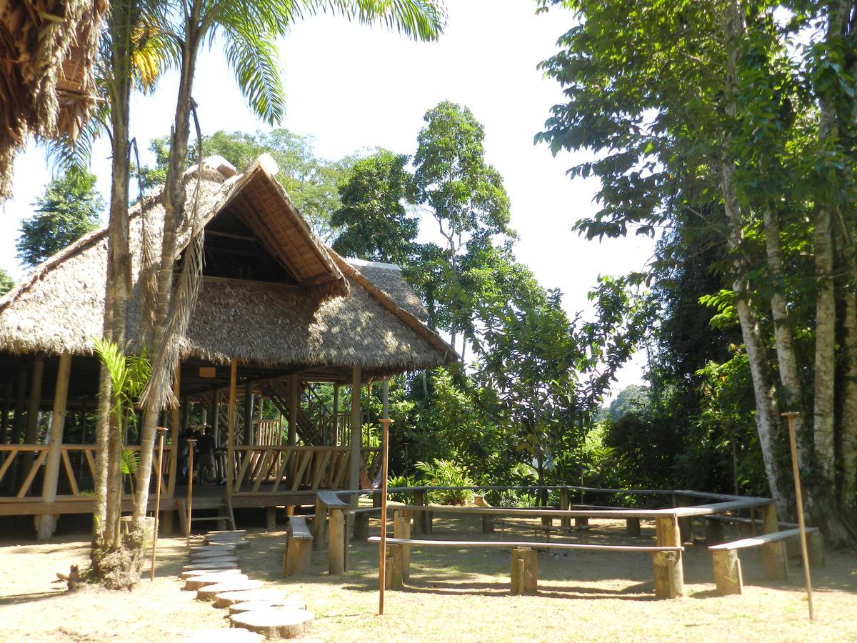Tres Chimbadas Lake Lodge Tambopata Exterior photo