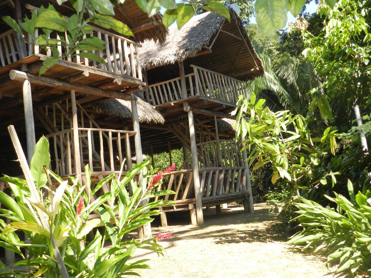 Tres Chimbadas Lake Lodge Tambopata Exterior photo