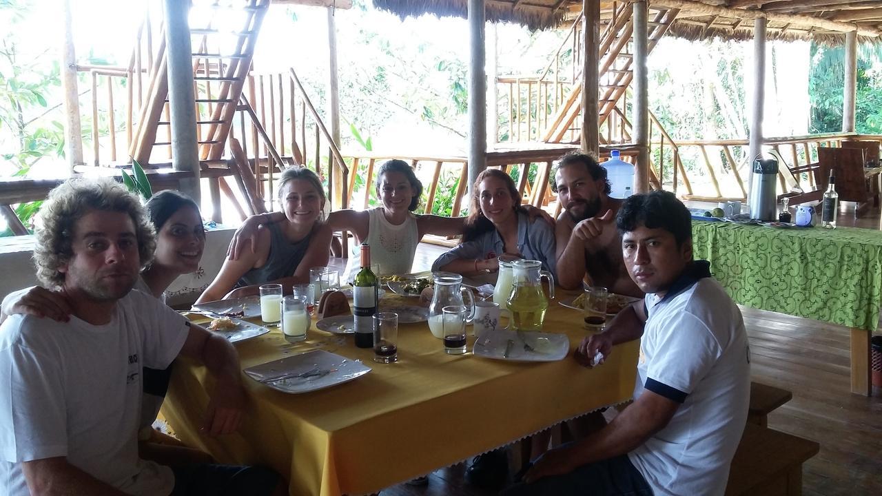 Tres Chimbadas Lake Lodge Tambopata Exterior photo